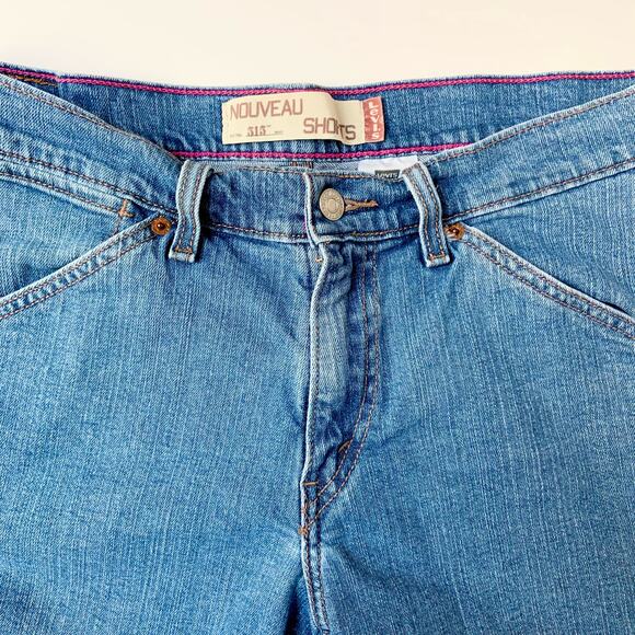 LEVI'S VINTAGE Mid Rise Light Wash Cotton Jean Shorts Women's Size 10 Medium - Picture 4 of 12
